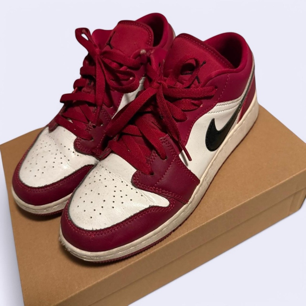 Nike Air Jordan 1 Low Noble Red